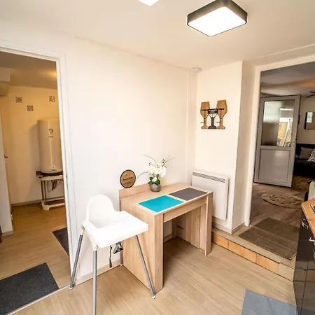Nyaraló Le Spacieux Jacuzzi & Terrasse Parking 10min *