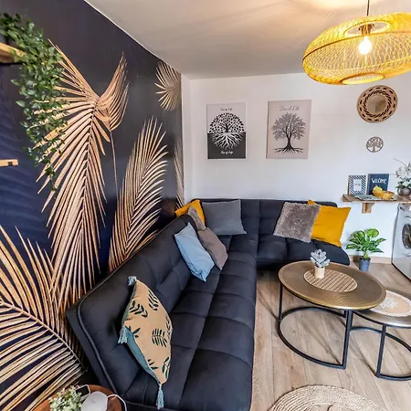 Le Spacieux Jacuzzi & Terrasse Parking 10min Honfleur
